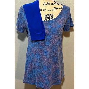 LuLaRoe top with matching LuLaRoe leggings